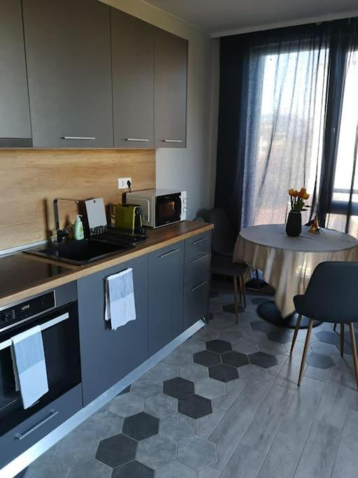 Apartment Opalchenska / Pirotska София Экстерьер фото