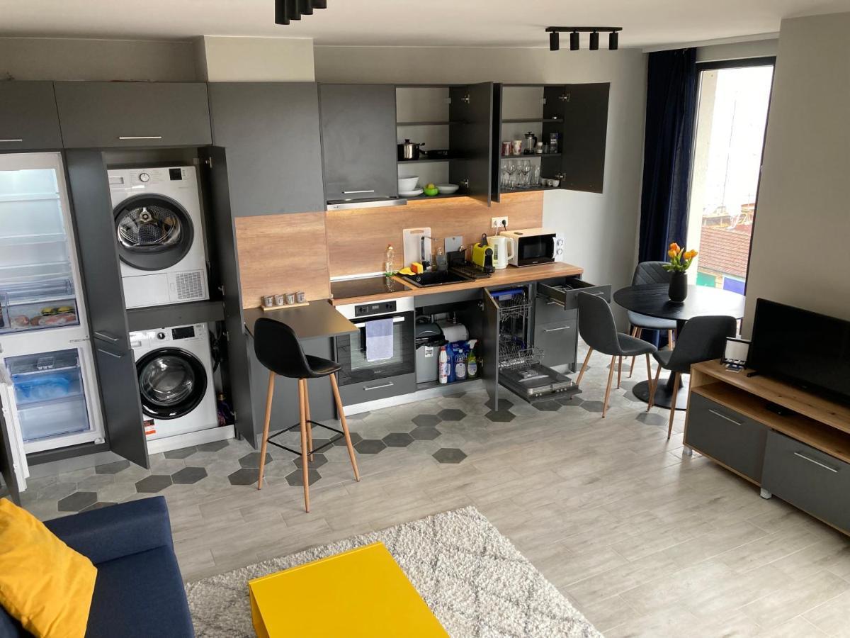 Apartment Opalchenska / Pirotska София Экстерьер фото